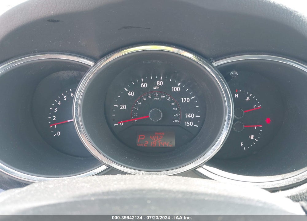 2011 KIA SORENTO LX V6 VIN: 5XYKT4A26BG045349