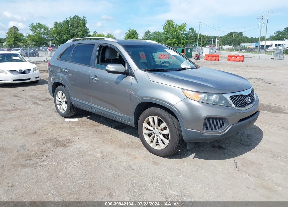 2011 KIA SORENTO LX V6 VIN: 5XYKT4A26BG045349