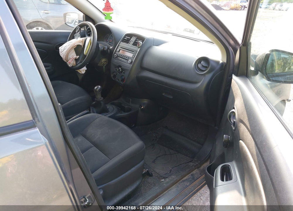 2017 NISSAN VERSA VIN: 3N1CN7AP0HL850652