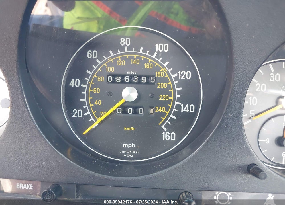 1984 MERCEDES-BENZ 380 SL VIN: WDBBA45A0EA006315
