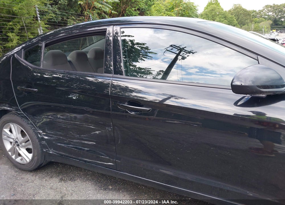 2020 HYUNDAI ELANTRA SEL VIN: 5NPD84LF4LH527483