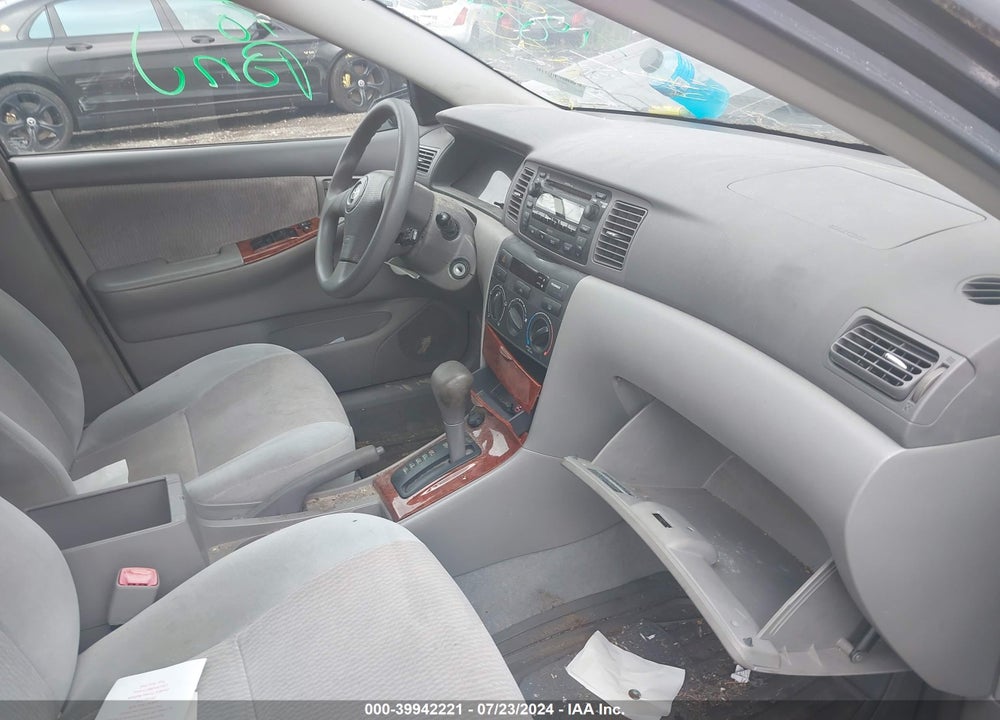 2008 TOYOTA COROLLA LE VIN: 2T1BR32E18C885867