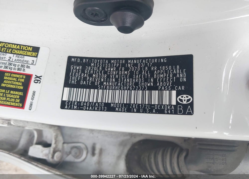 2017 TOYOTA COROLLA L VIN: 5YFBURHE6HP672373