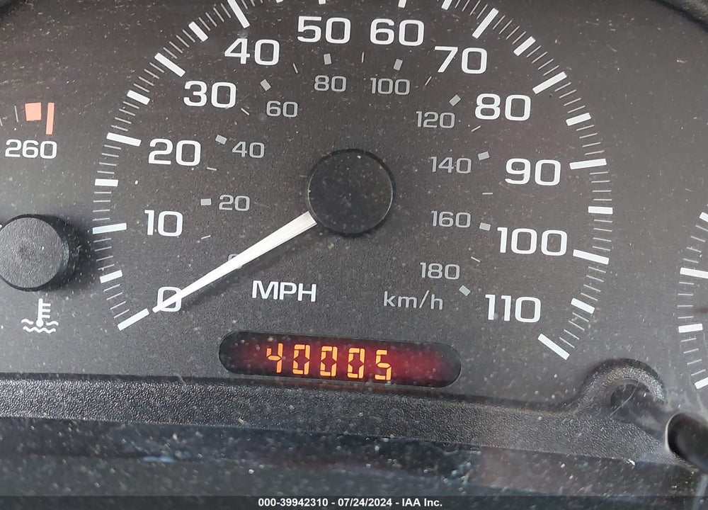 2001 CHEVROLET CAVALIER LS VIN: 1G1JF524017262635