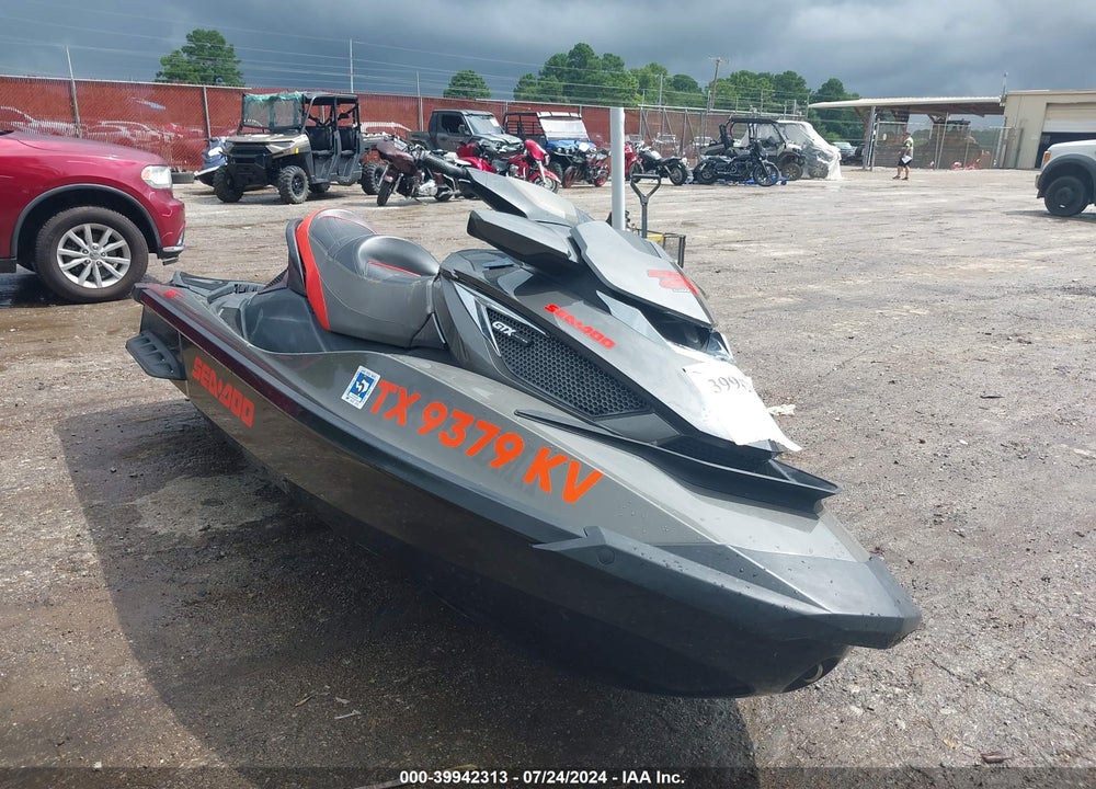 2013 SEADOO --- VIN: YDV01122A313