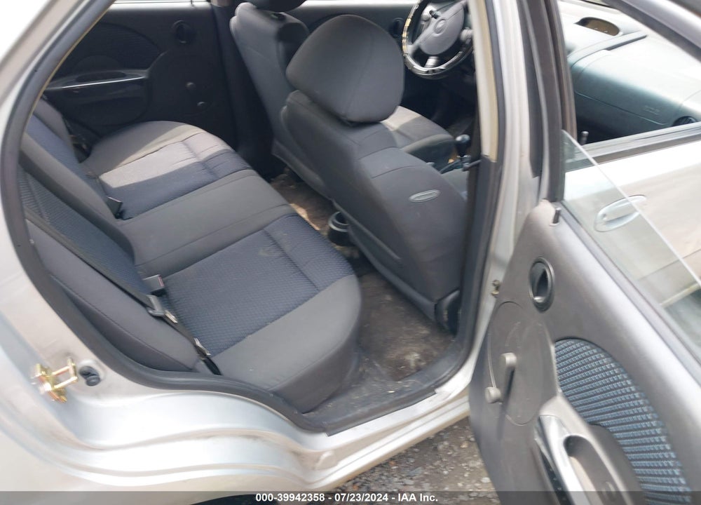2006 CHEVROLET AVEO LS VIN: KL1TD56686B633408