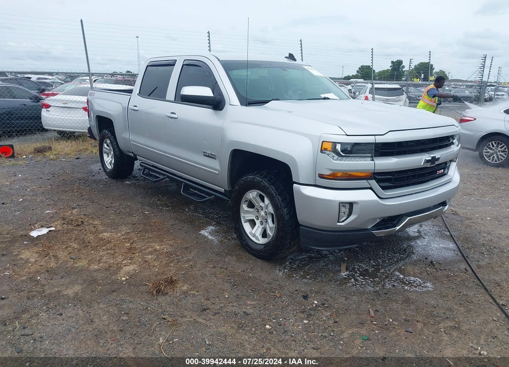 2018 CHEVROLET SILVERADO 1500 2LT VIN: 3GCUKREC5JG627311
