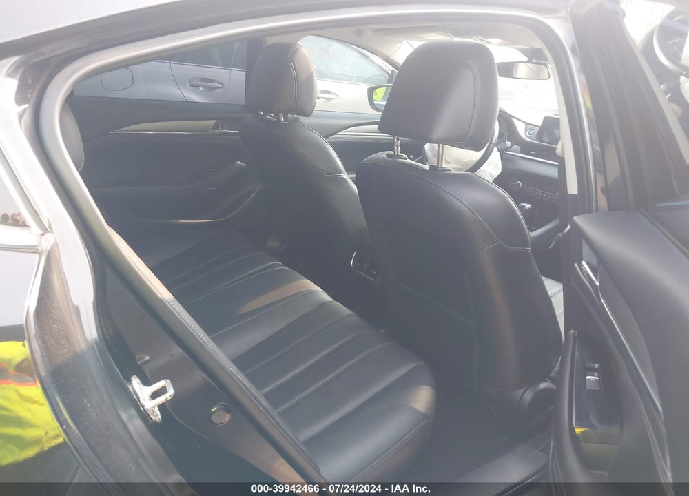 2021 MAZDA 6 TOURING VIN: JM1GL1VM4M1612600
