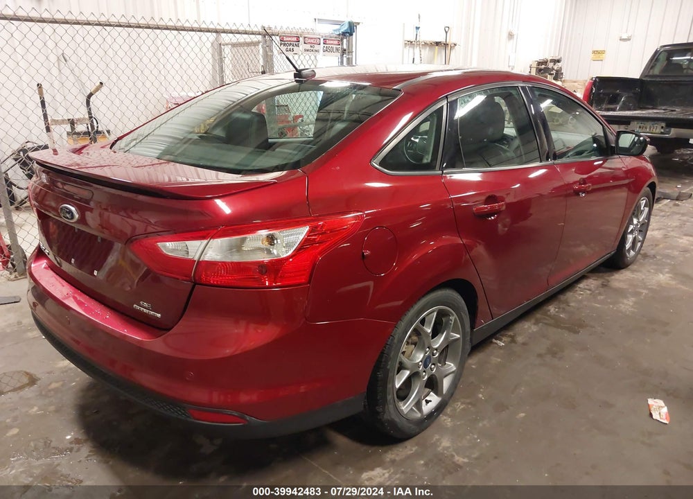 2014 FORD FOCUS SE VIN: 1FADP3F27EL230072