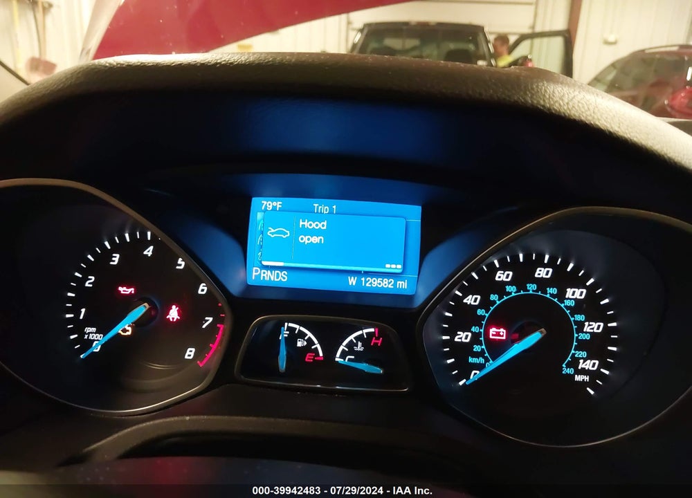 2014 FORD FOCUS SE VIN: 1FADP3F27EL230072