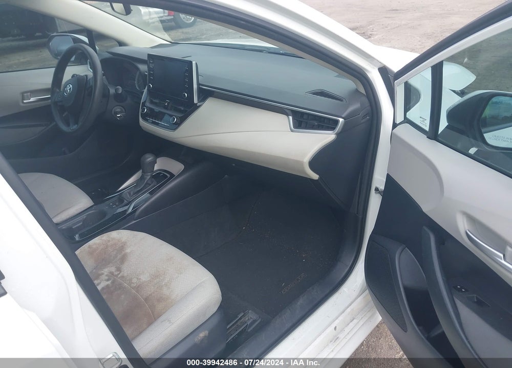2020 TOYOTA COROLLA LE VIN: 5YFEPRAE9LP009466