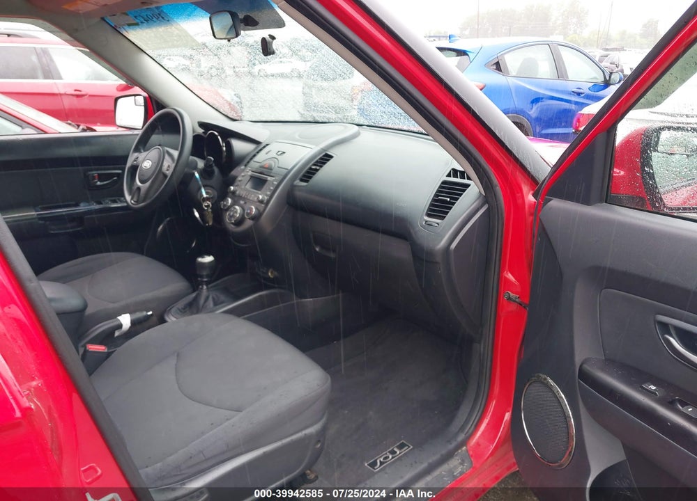 2011 KIA SOUL VIN: KNDJT2A20B7298843