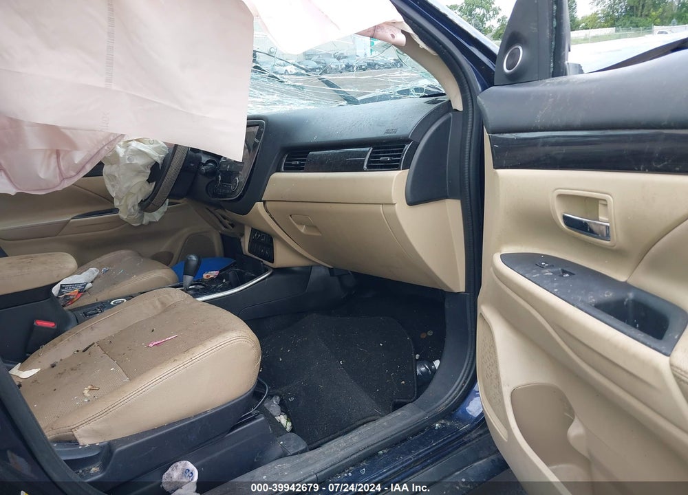 2018 MITSUBISHI OUTLANDER SEL VIN: JA4AZ3A39JJ000170