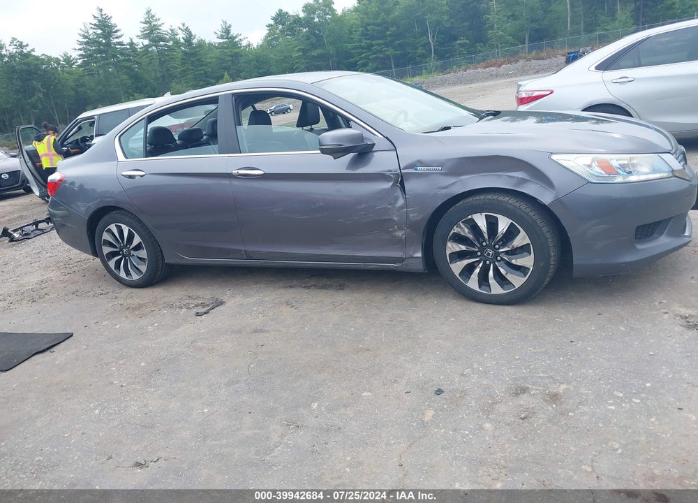 2015 HONDA ACCORD HYBRID TOURING VIN: 1HGCR6F74FA005586