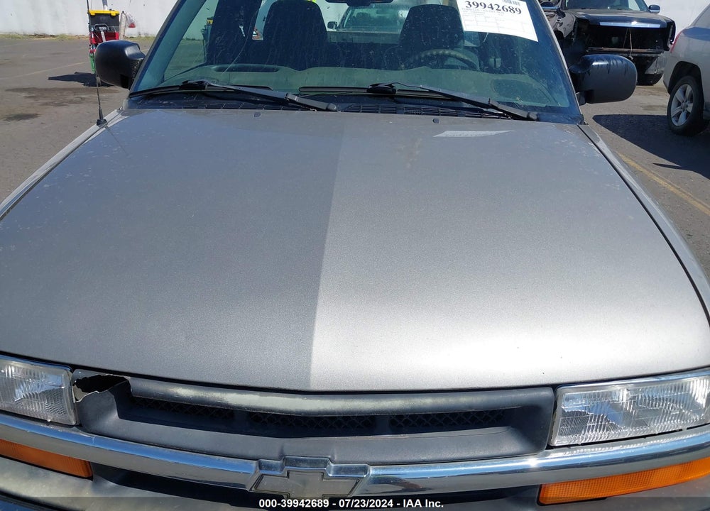 2000 CHEVROLET S-10 LS VIN: 1GCCS1949Y8107323
