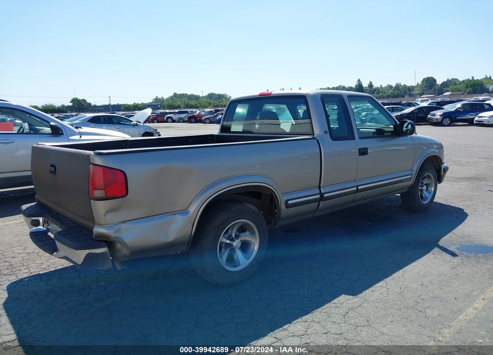 2000 CHEVROLET S-10 LS VIN: 1GCCS1949Y8107323
