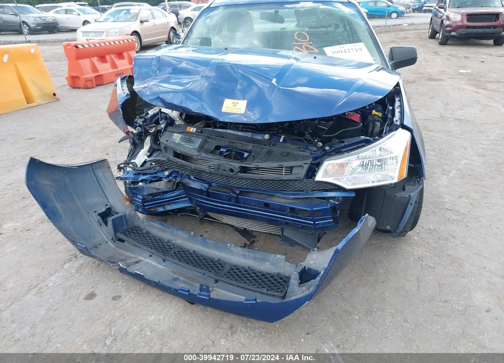 2008 FORD FOCUS VIN: 1FAHP32N58W288220
