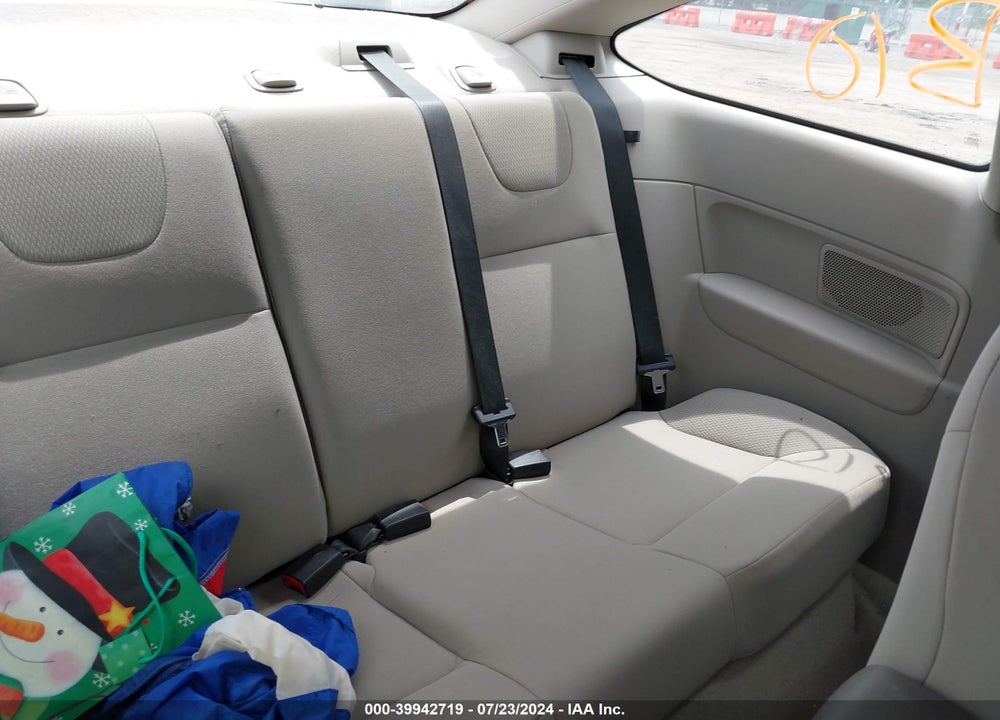 2008 FORD FOCUS VIN: 1FAHP32N58W288220