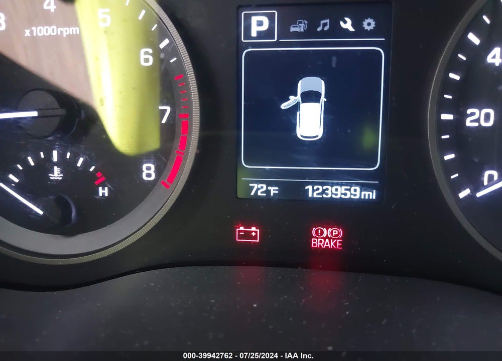 2016 HYUNDAI TUCSON SE VIN: KM8J33A46GU090851