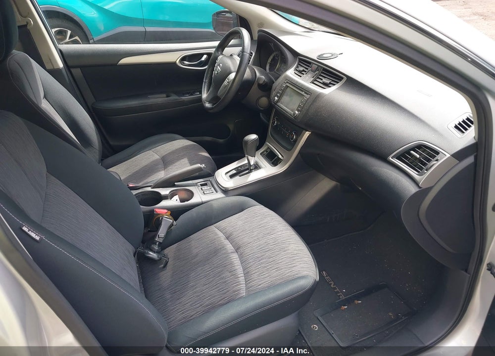 2015 NISSAN SENTRA SV VIN: 3N1AB7AP3FY352719