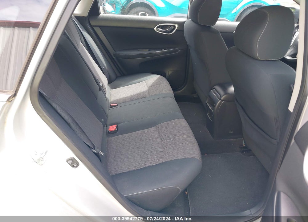 2015 NISSAN SENTRA SV VIN: 3N1AB7AP3FY352719