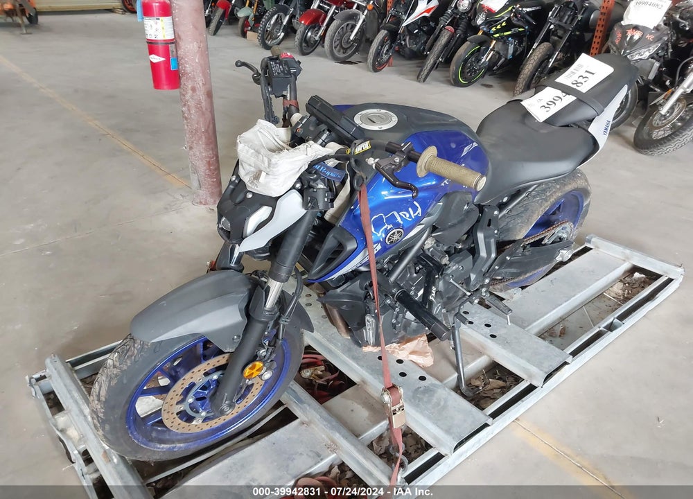 2021 YAMAHA MT07 VIN: JYARM32E5MA002568