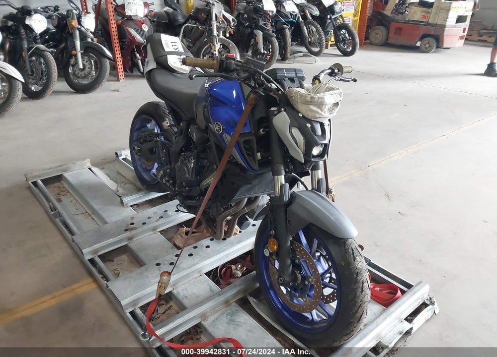 2021 YAMAHA MT07 VIN: JYARM32E5MA002568