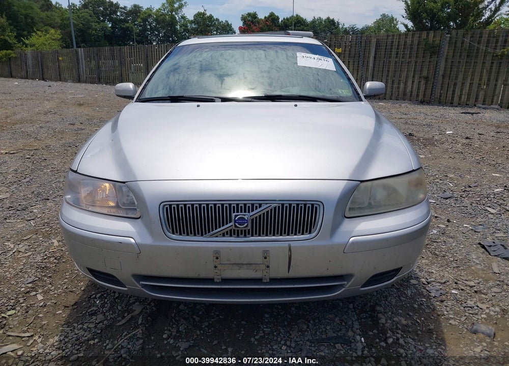 2006 VOLVO V70 2.4 VIN: YV1SW612662566827