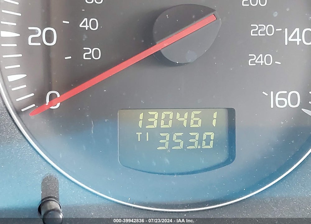 2006 VOLVO V70 2.4 VIN: YV1SW612662566827