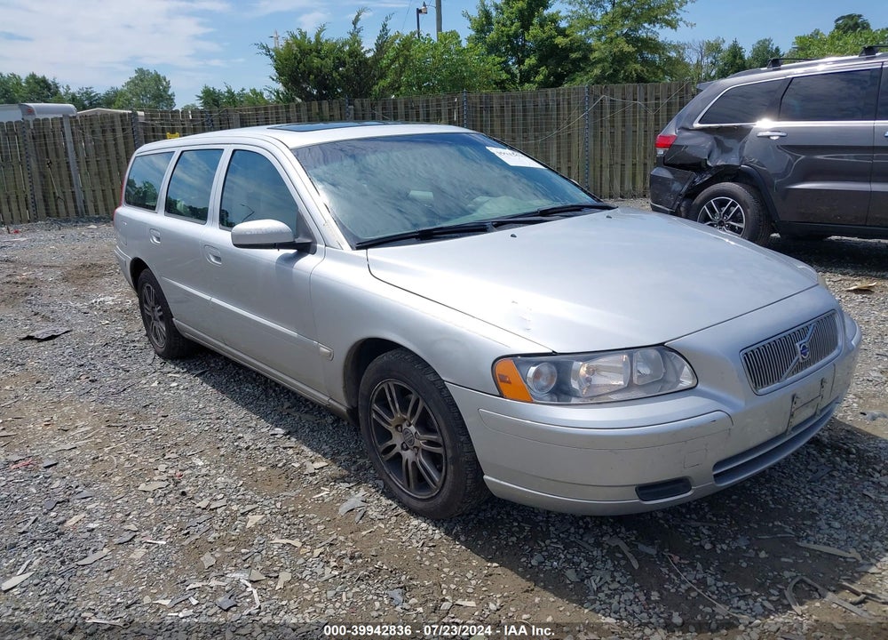2006 VOLVO V70 2.4 VIN: YV1SW612662566827