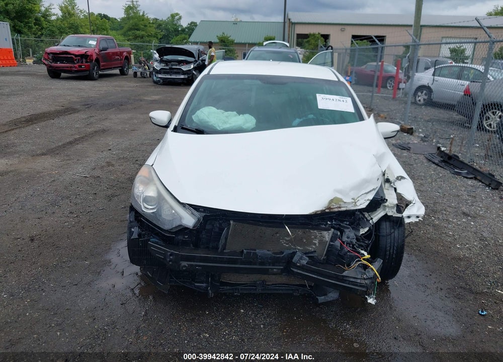 2015 KIA FORTE LX VIN: KNAFX4A69F5289789