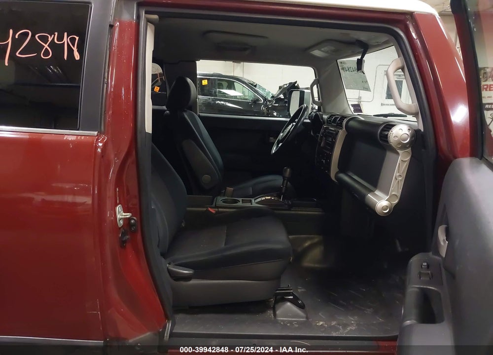 2008 TOYOTA FJ CRUISER VIN: JTEZU11F48K002379