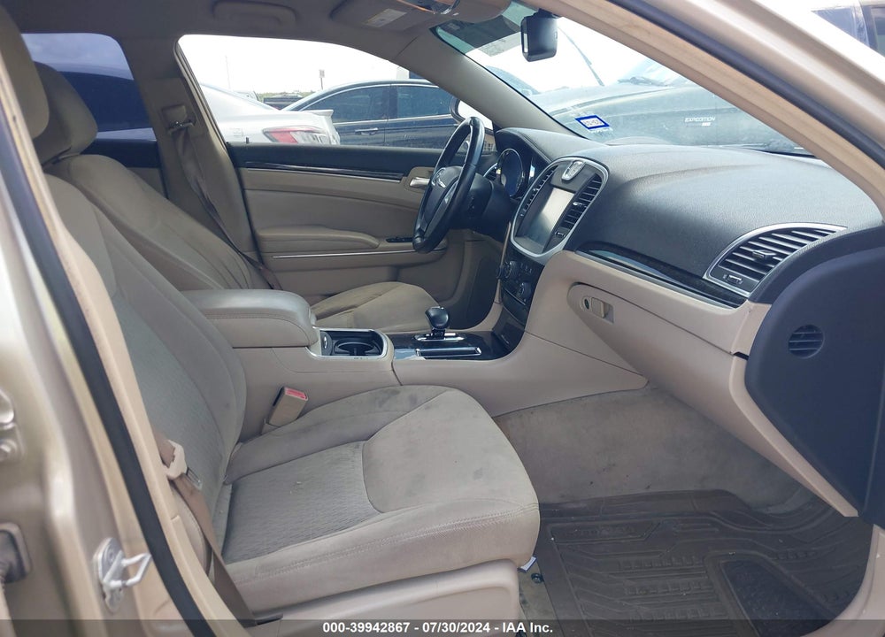 2012 CHRYSLER 300 VIN: 2C3CCAAG8CH261502