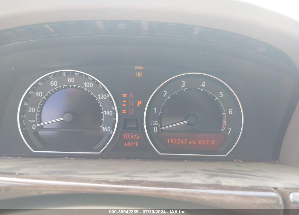 2007 BMW 750LI VIN: WBAHN83587DT74141