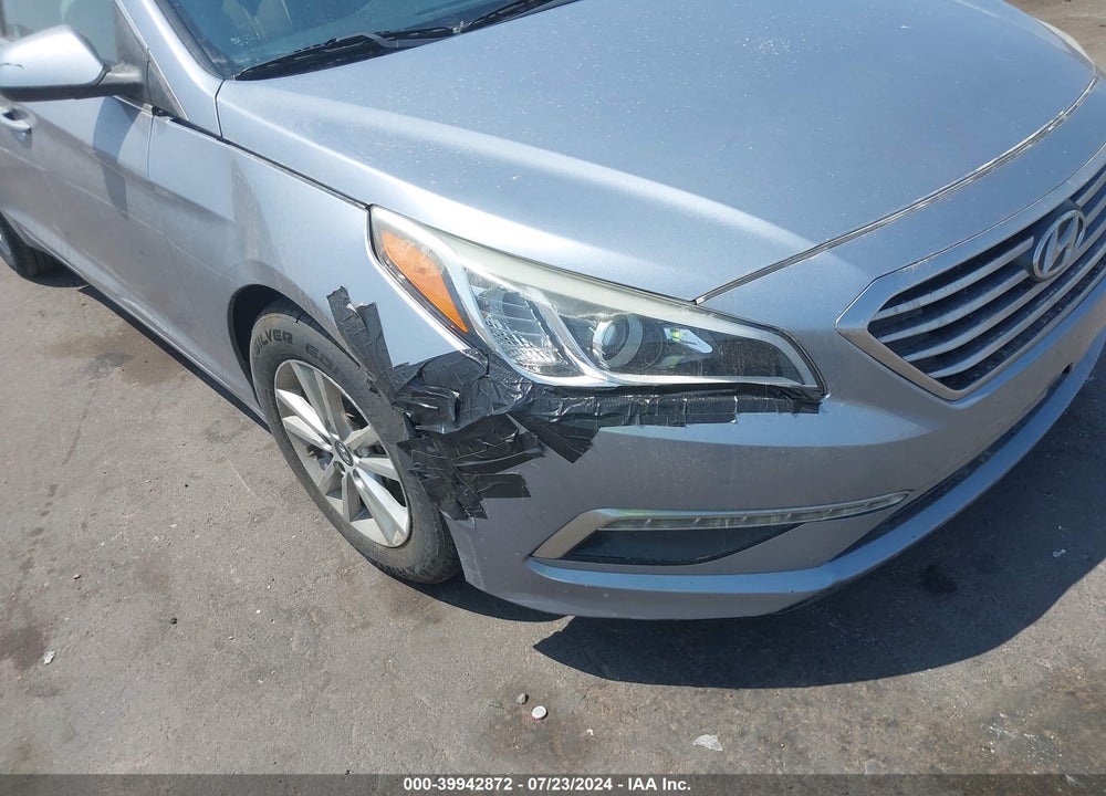 2015 HYUNDAI SONATA SE VIN: 5NPE24AFXFH194798