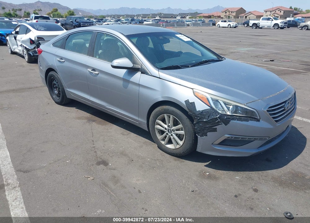 2015 HYUNDAI SONATA SE VIN: 5NPE24AFXFH194798