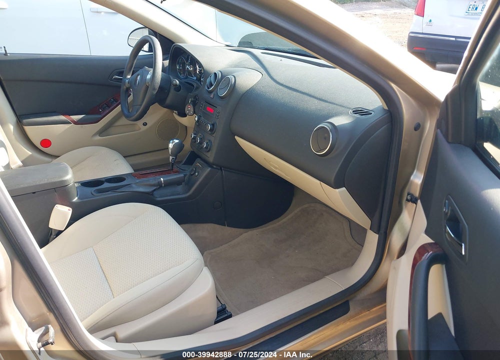 2006 PONTIAC G6 VIN: 1G2ZG558364215120
