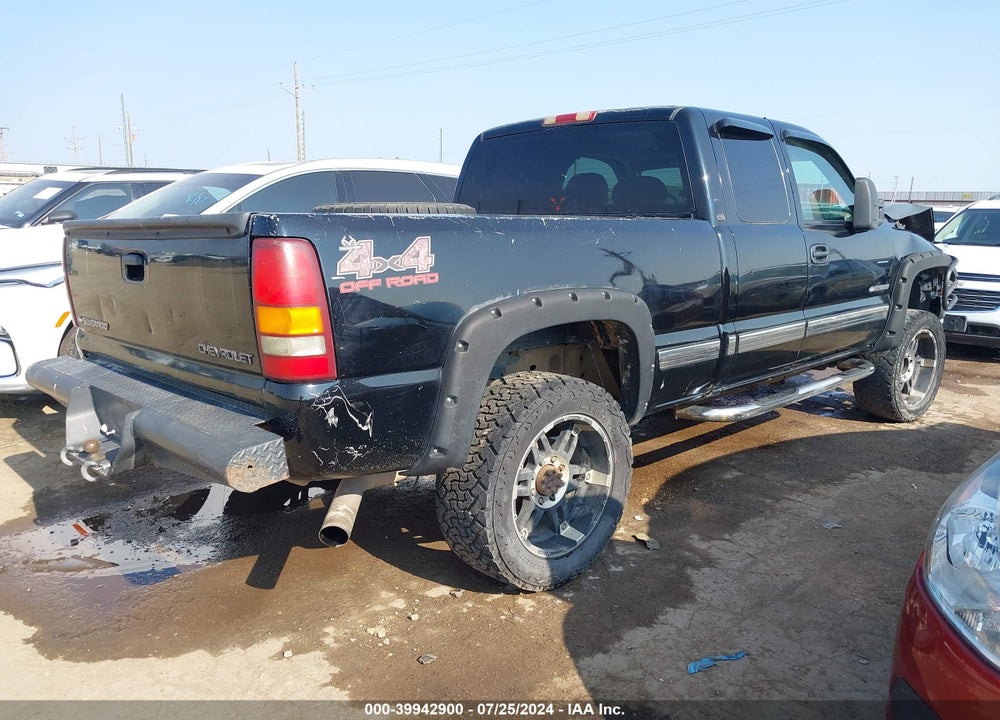 2001 CHEVROLET SILVERADO 2500HD LS VIN: 1GCHK29U11E242671