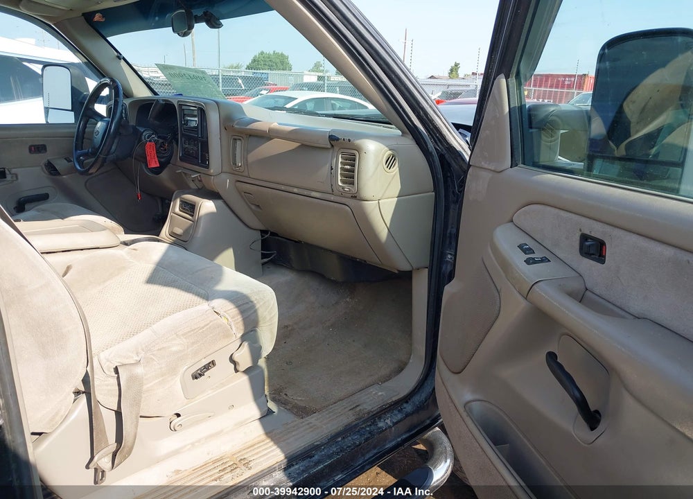 2001 CHEVROLET SILVERADO 2500HD LS VIN: 1GCHK29U11E242671