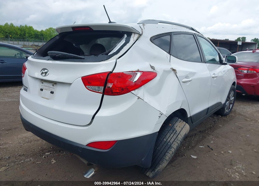 2014 HYUNDAI TUCSON SE VIN: KM8JU3AG4EU915855