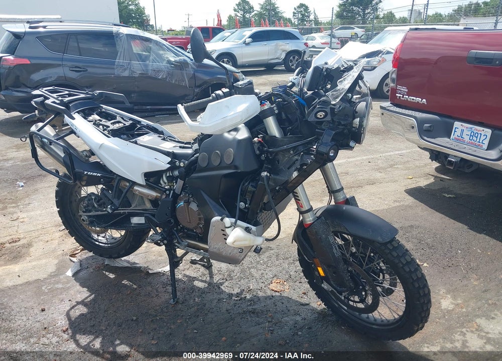 2023 HUSQVARNA NORDEN 901 VIN: VBKUN6407PM866487