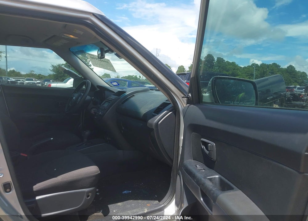 2013 KIA SOUL VIN: KNDJT2A59D7484555