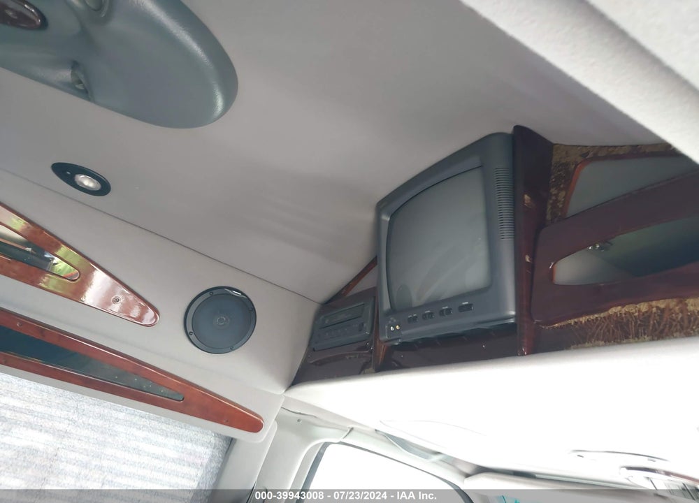 2000 GMC SAVANA RV VIN: 1GDFG15RXY1158317