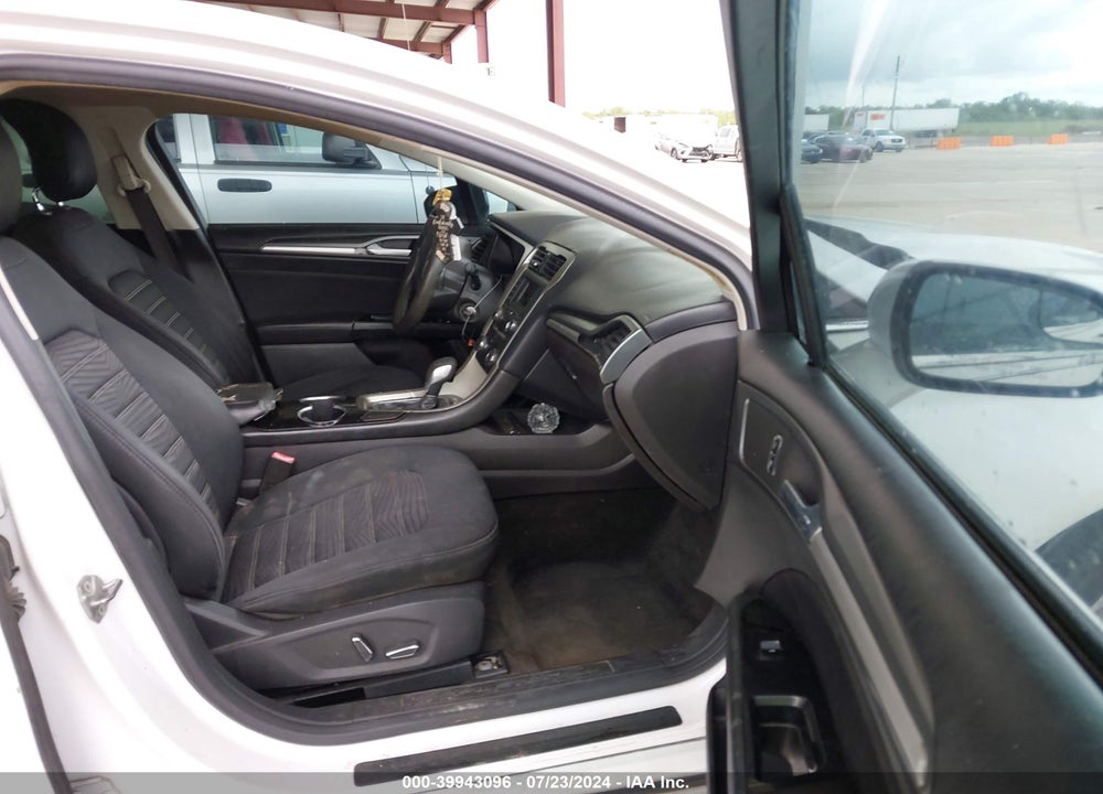 2016 FORD FUSION SE VIN: 3FA6P0H79GR149580