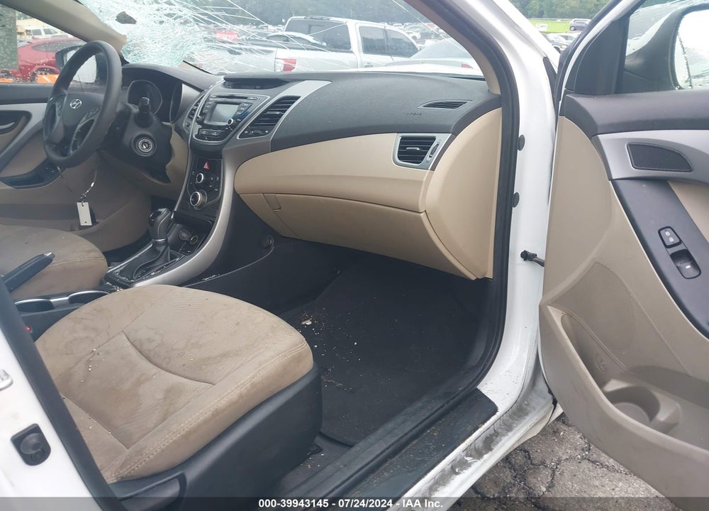 2016 HYUNDAI ELANTRA SE VIN: 5NPDH4AE4GH789407