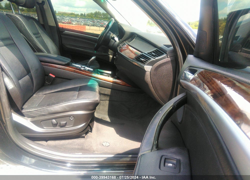 2009 BMW X5 XDRIVE30I VIN: 5UXFE43529L262297