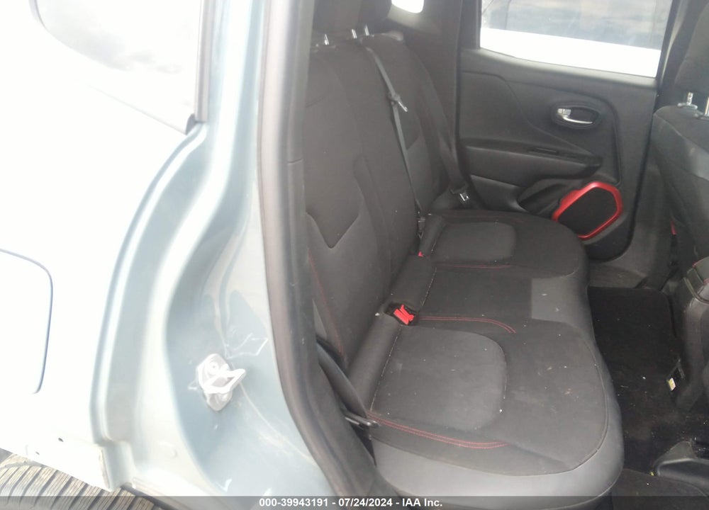 2015 JEEP RENEGADE TRAILHAWK VIN: ZACCJBCT0FPB37650