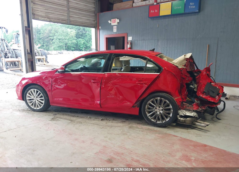 2015 VOLKSWAGEN JETTA 1.8T SE VIN: 3VWD07AJ4FM321771