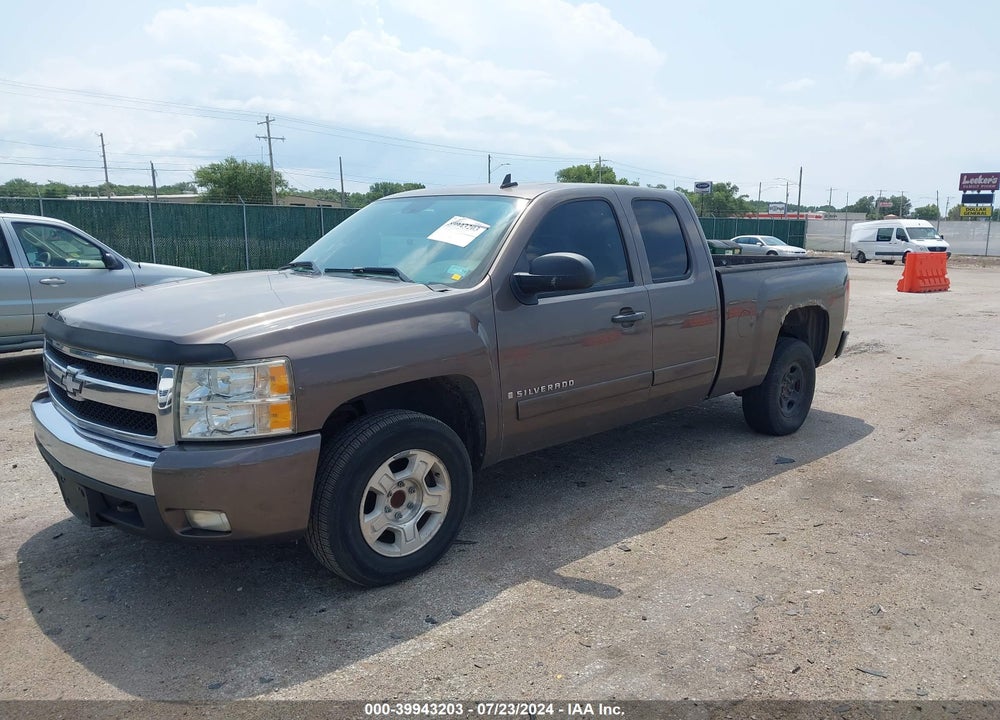 2008 CHEVROLET SILVERADO 1500 LT1 VIN: 2GCEC19J781279882
