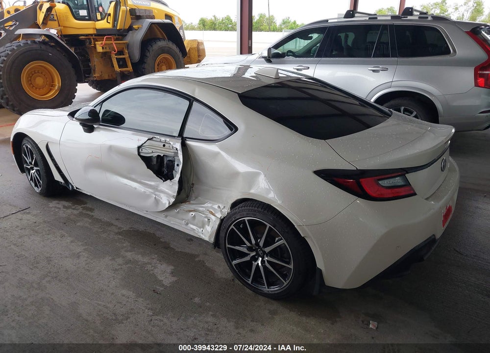 2023 TOYOTA GR86 VIN: JF1ZNBC13P8762684
